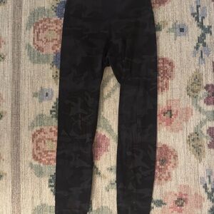 Lululemon align 25” leggings! camo print black! size 4